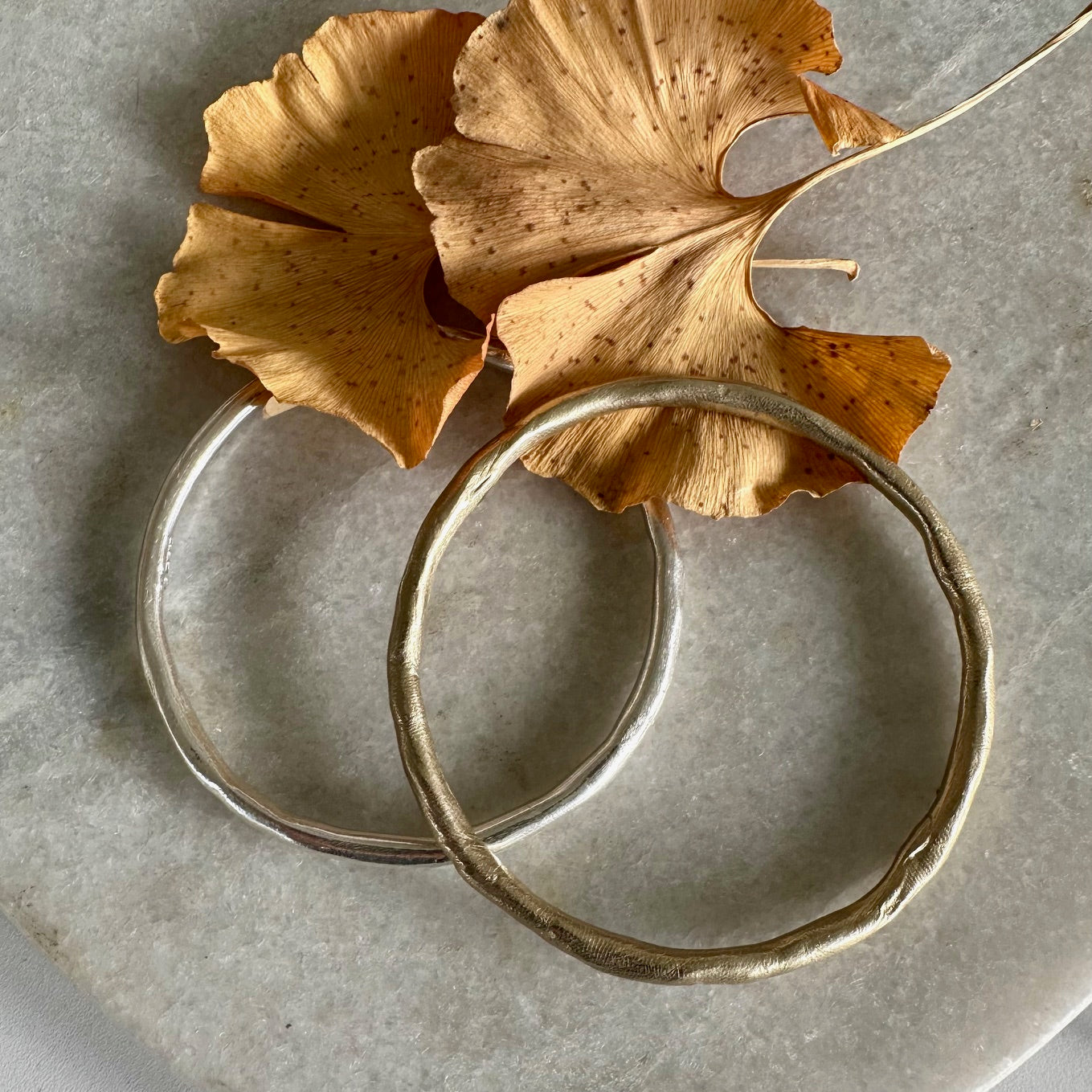 STRAND BANGLE