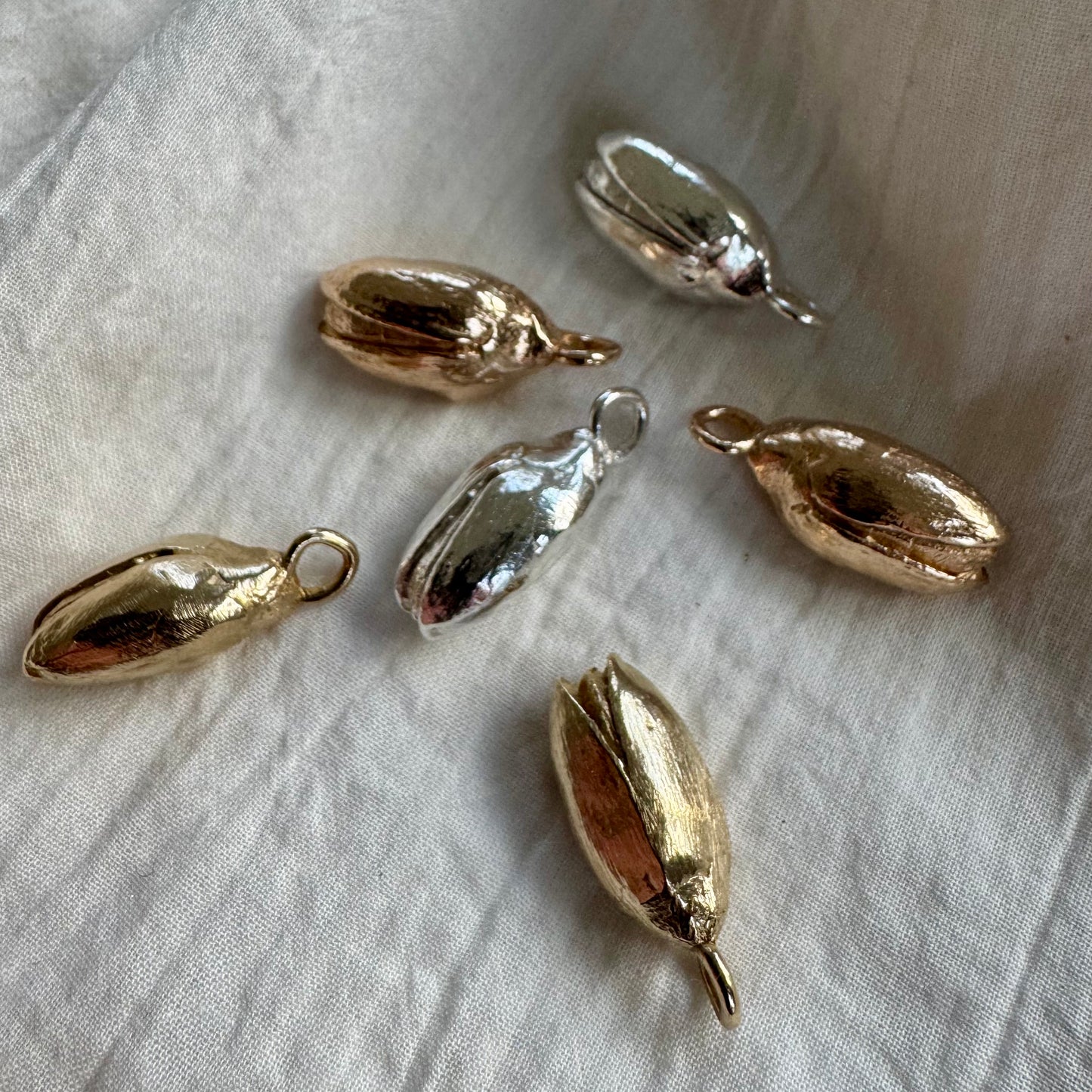 PISTACHIO PENDANT
