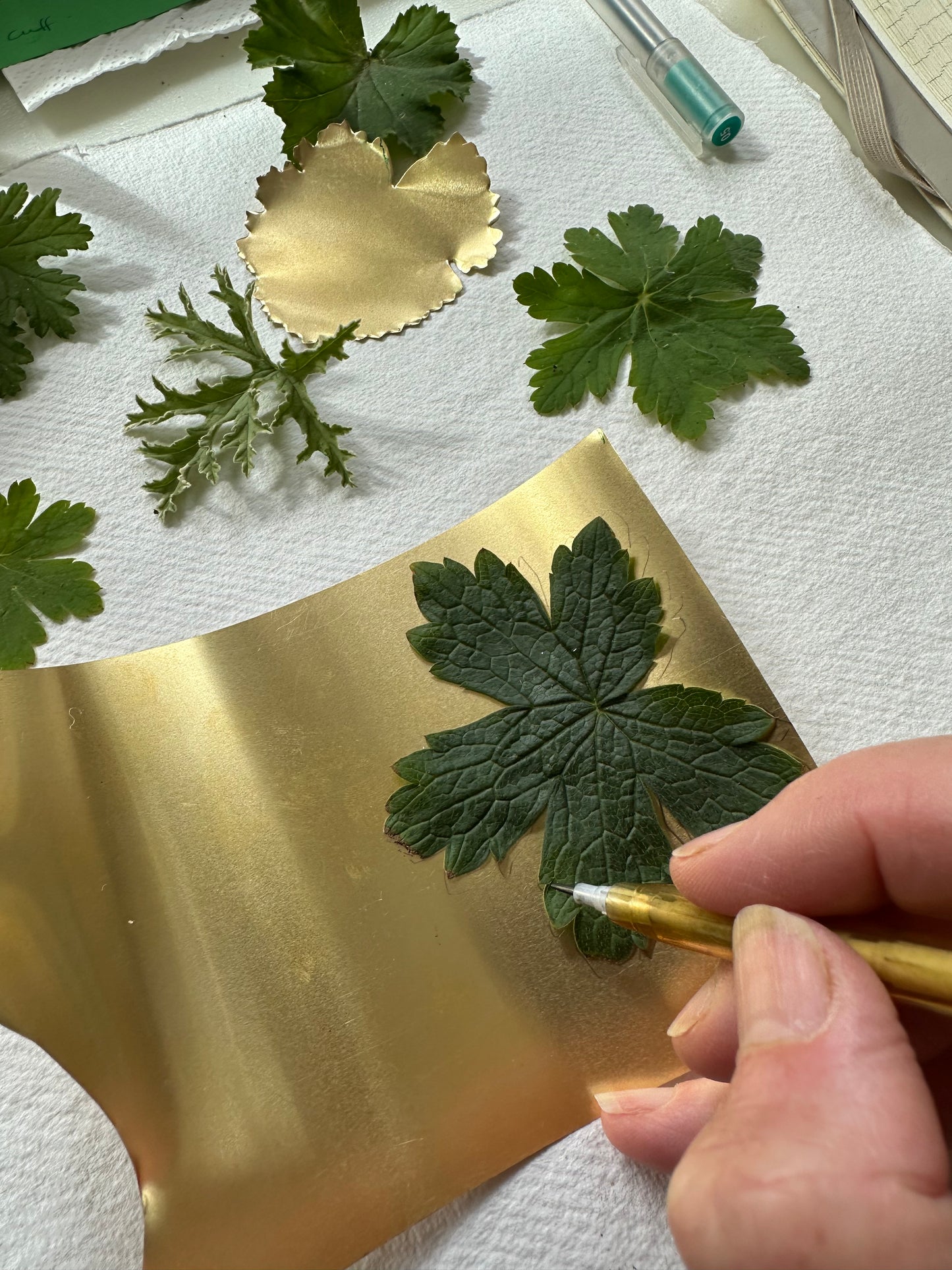 WORKSHOP - BRASS LEAF WREATH