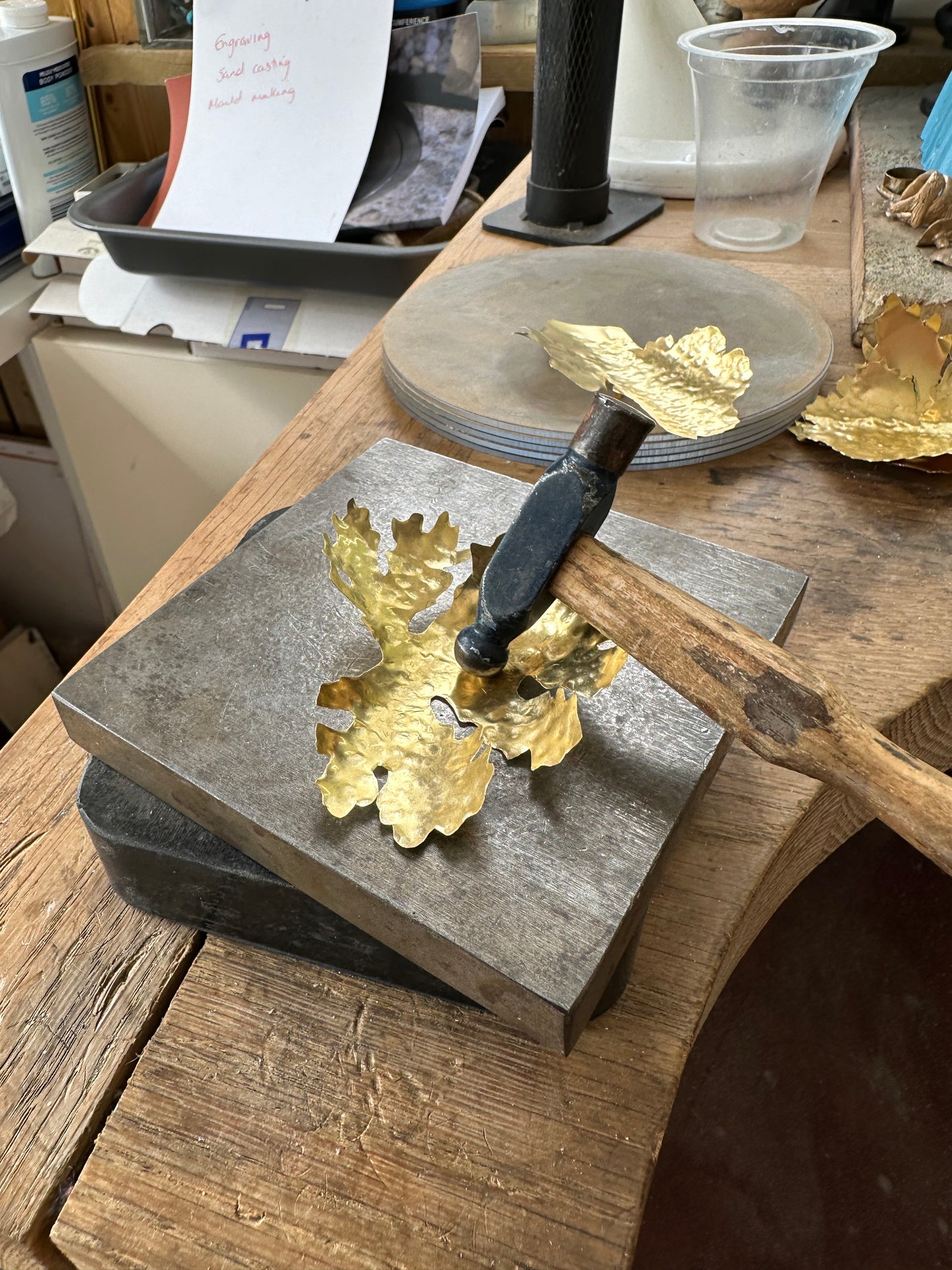 WORKSHOP - BRASS LEAF WREATH