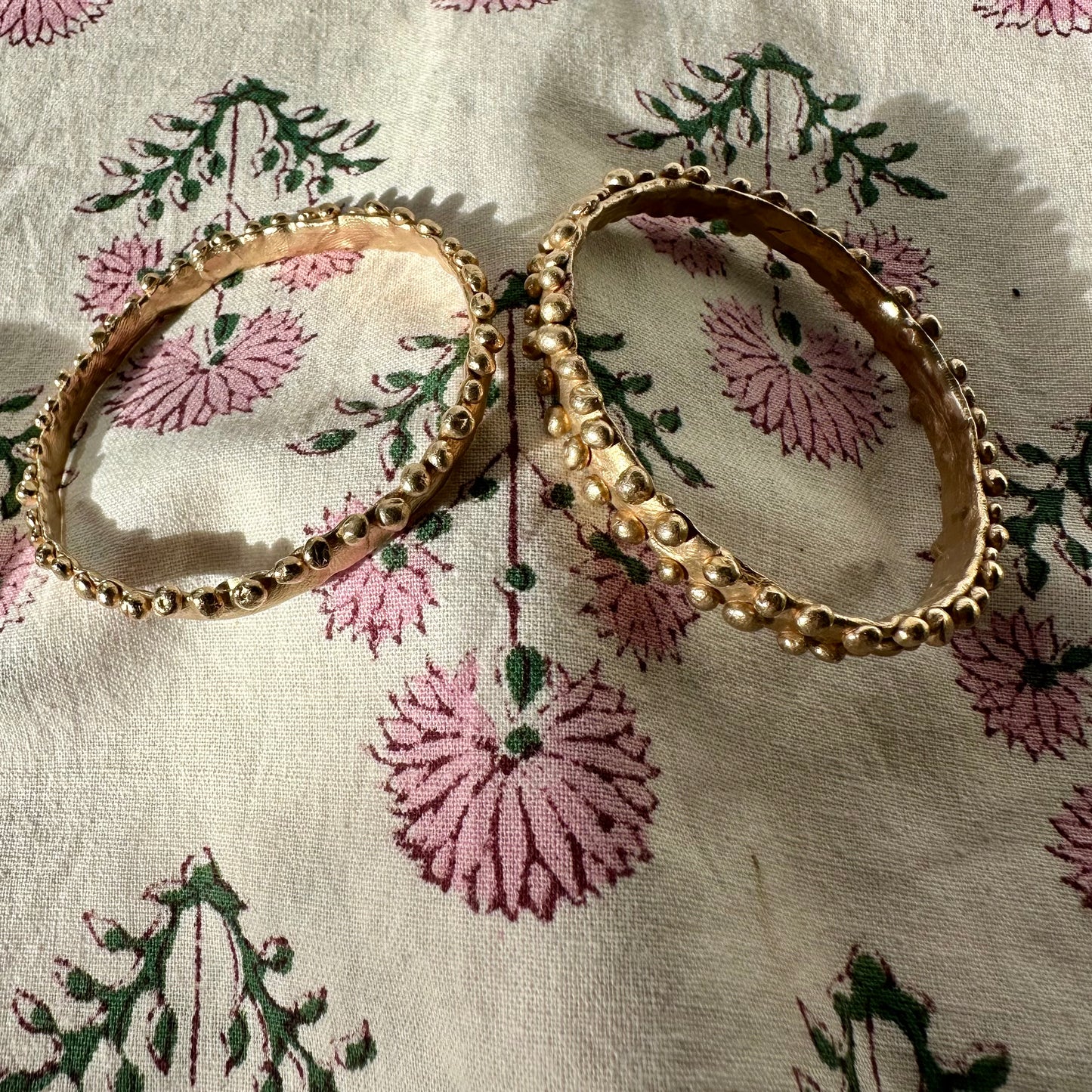 Beautiful bobble edged bangles reminiscent of the frilly bobbly edged kelp seaweed. Handmade in wax and cast in bronze