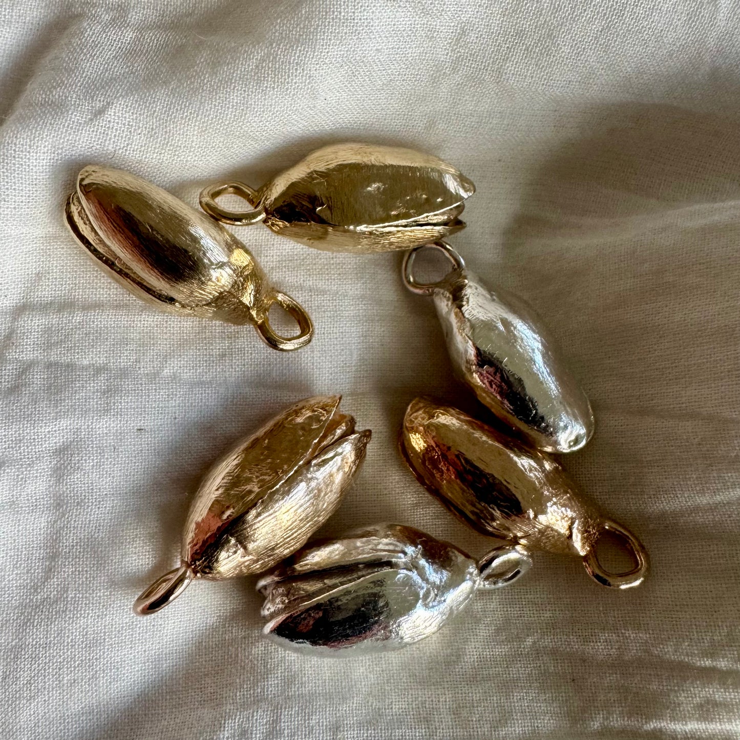 PISTACHIO PENDANT