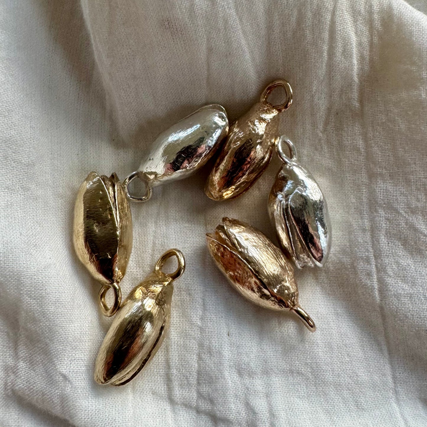 PISTACHIO PENDANT